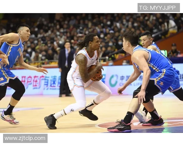 CBA精彩对决福建队迎战山东队直播盛况全程回顾与分析